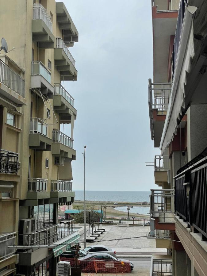 Natasa'S Luxury Apartment Alexandroupolis Exteriör bild